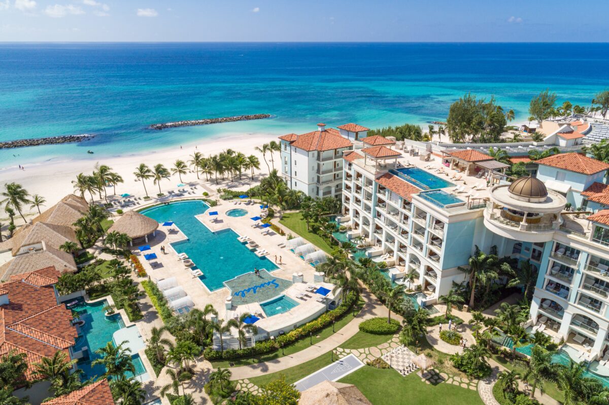 Sandals Royal Barbados – primera piscina en azotea de la cadena Sandals, Barbados