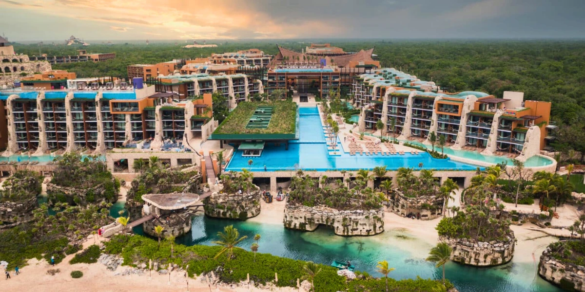 Hotel Xcaret Arte
