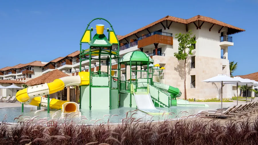 Dreams Playa Esmeralda – Explorer's Club kids club tenis y actividades
