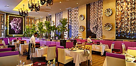 Riu Palace Costa Mujeres – Krystal y bares