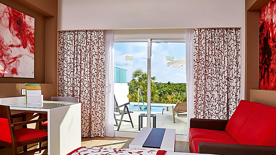 Riu Palace Costa Mujeres – suite con bañera exenta y balcón