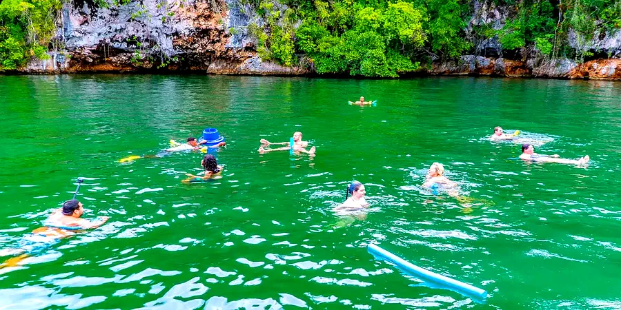 Excursiones en Cancún — Isla Mujeres, Chichén Itzá, snorkel y más