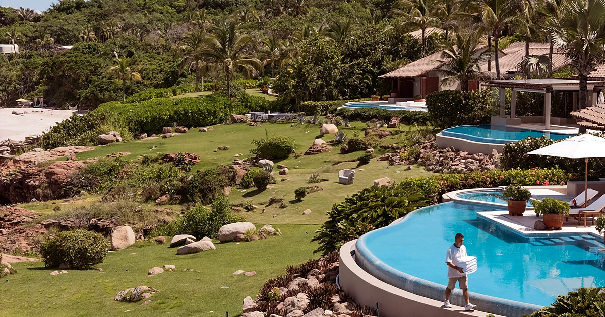 Four Seasons Resort Punta Mita – ícono de lujo con dos campos de golf Jack Nicklaus
