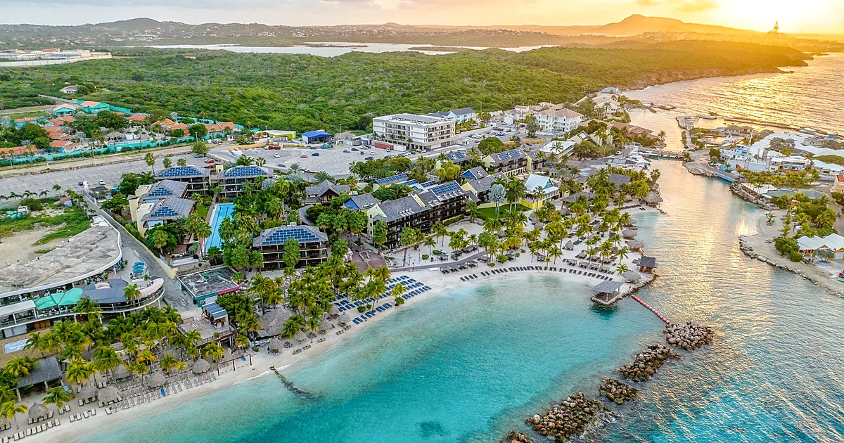 LionsDive Beach Resort – acceso directo a Mambo Beach y centro de buceo propio