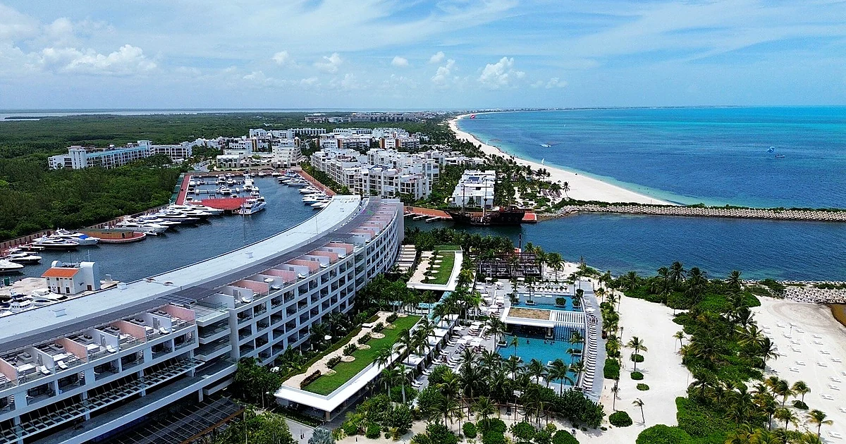 SLS Playa Mujeres – primera propiedad todo incluido SLS, elegida por Travel + Leisure