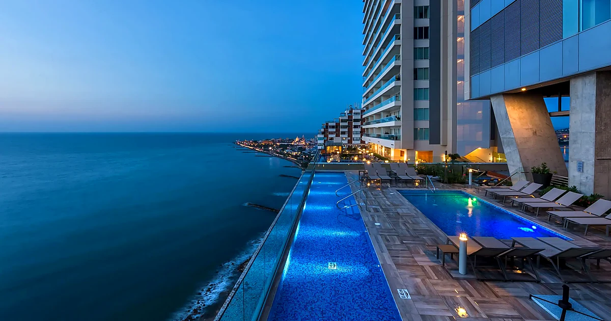 Hyatt Regency Cartagena – piscinas frente al mar en Bocagrande