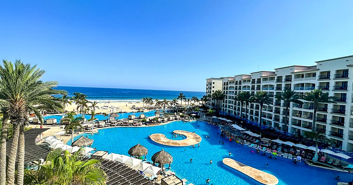 Hyatt Ziva Los Cabos – parque acuático familiar y piscina infinity frente al Mar de Cortés