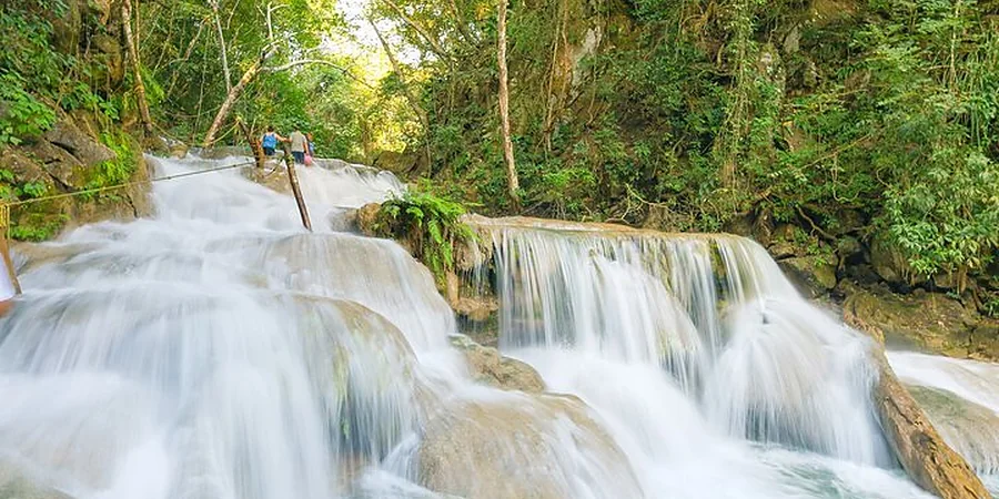 Cascadas de Copalitilla — excursión cerca de Las Brisas Huatulco