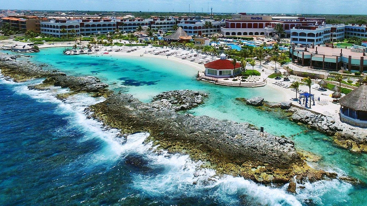 Hard Rock Hotel Riviera Maya – Puerto Aventuras coves
