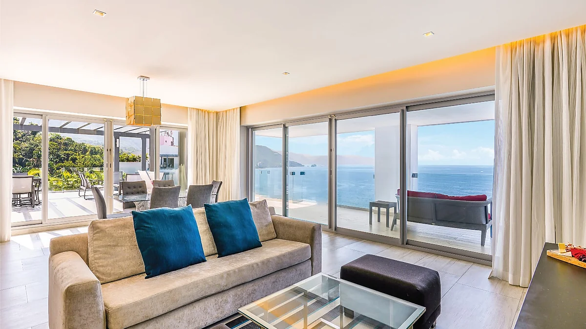 Hilton Vallarta Riviera – suites overview