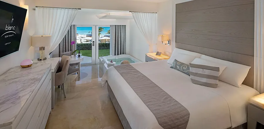 Royale Walk Out Suite