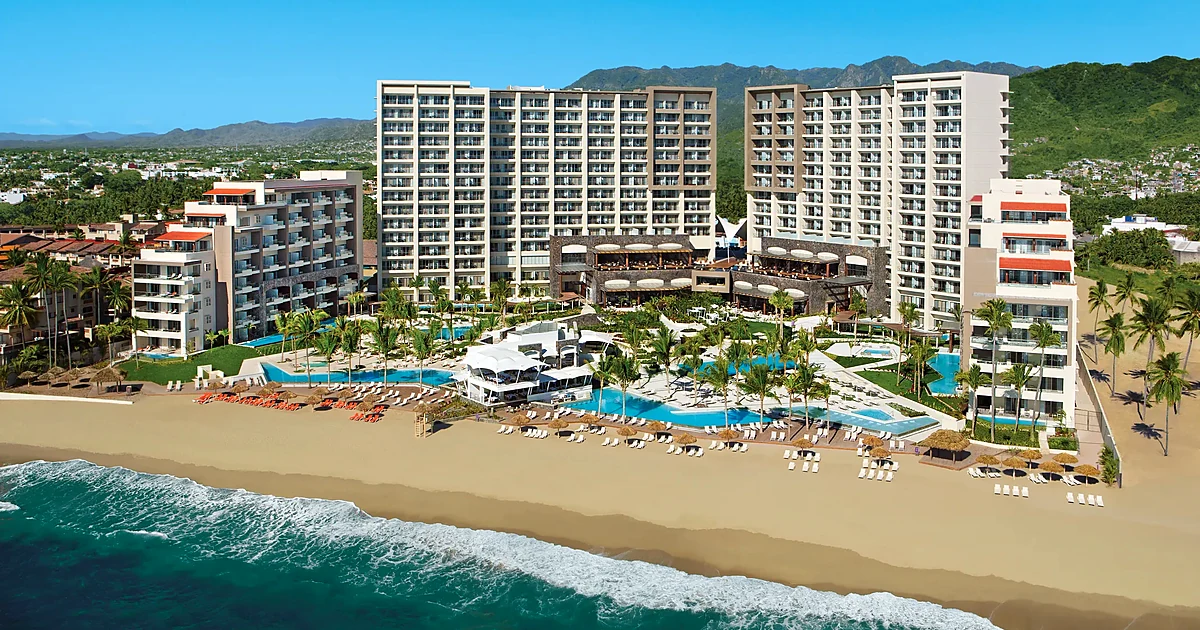 Secrets Vallarta Bay y Dreams Vallarta Bay – hoteles hermanos en la Zona Hotelera