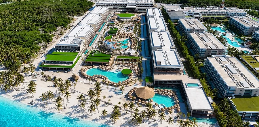 Serenade Caribe Club