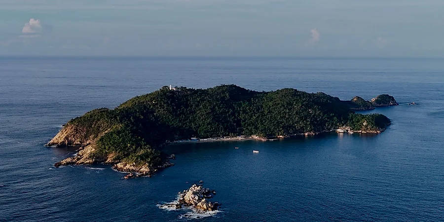 Isla de la Roqueta y Laguna de Coyuca — excursión cerca de Las Brisas Acapulco