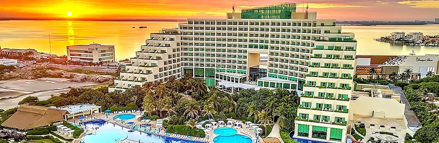 Top 9 Hoteles Solo Adultos en Cancún 2026