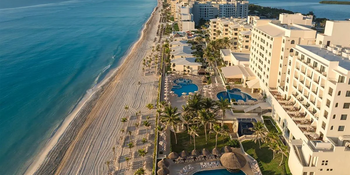 Occidental Tucancún – resort todo incluido junto a la playa de Tucancún, kilómetro 14