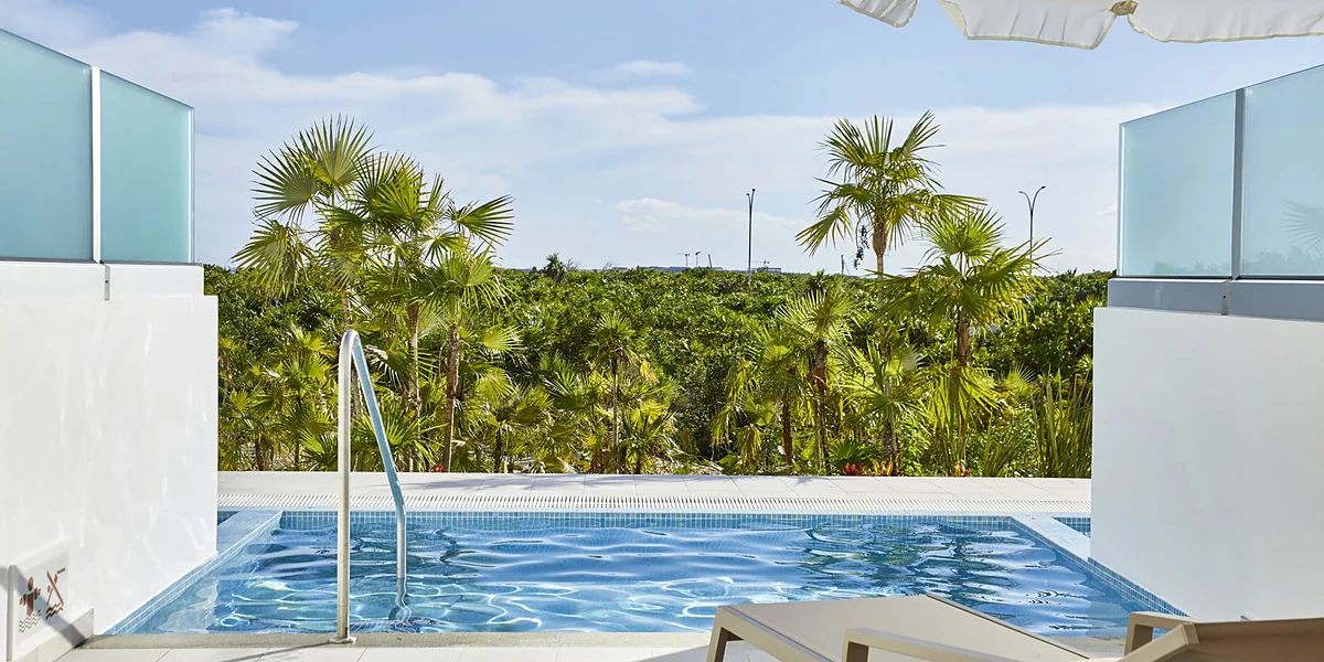 Suite Junior Elite Club con piscina privada – Riu Palace Costa Mujeres